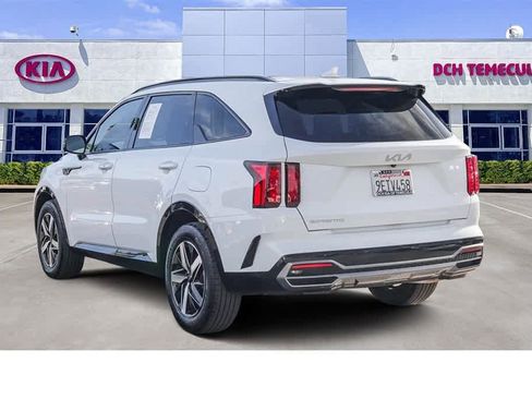 Certified 2023 Kia Sorento S image 6
