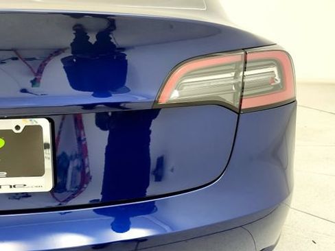 Used 2023 Tesla Model 3 Standard Range RWD image 28
