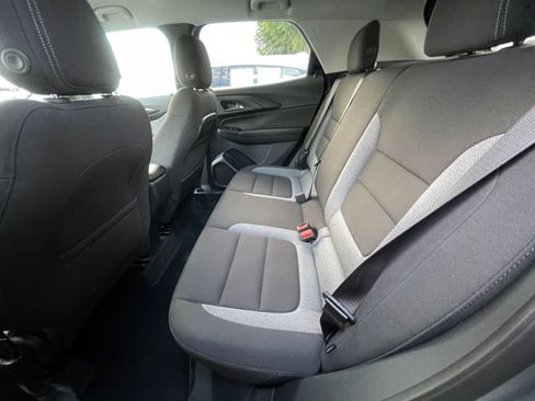 Used 2025 Chevrolet TrailBlazer LT image 25