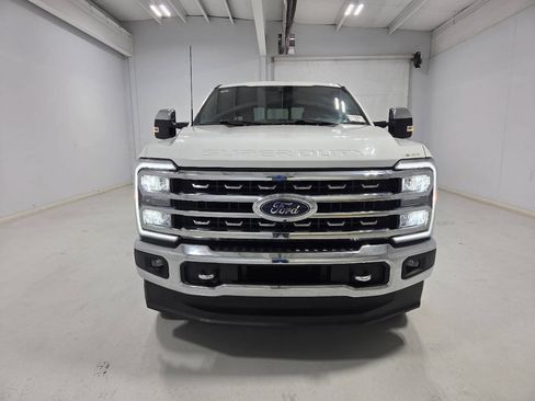 Used 2023 Ford F250 Lariat w/ Chrome Package AWD/4WD image 3