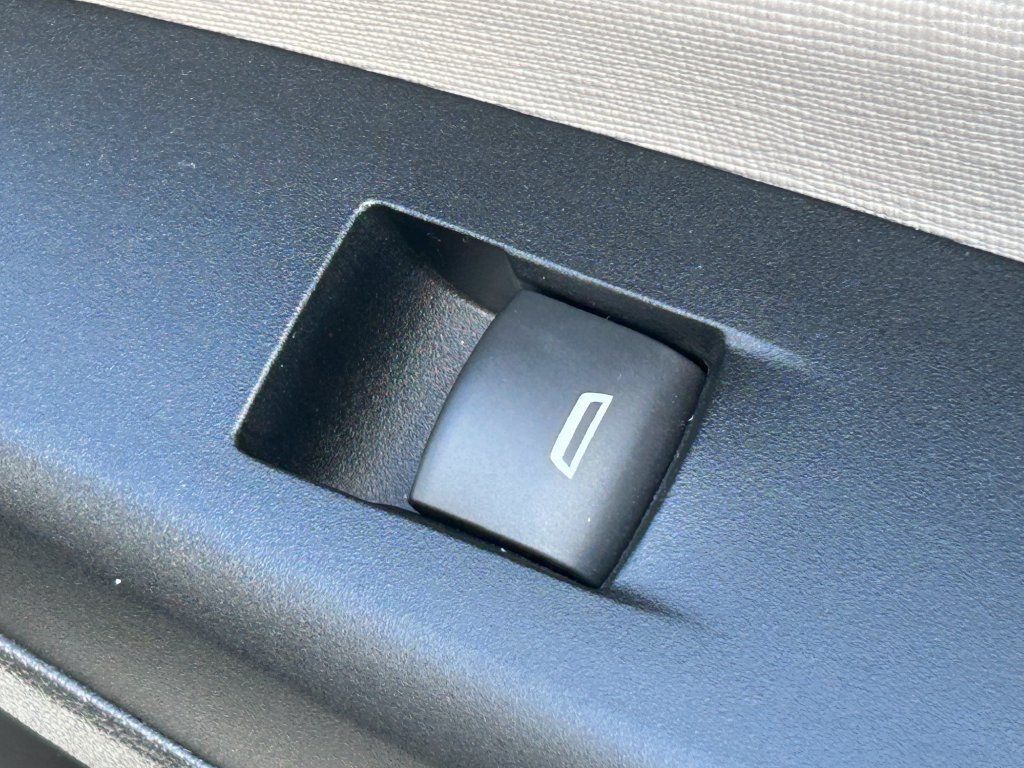 Used 2024 Buick Envista Avenir FWD image 82