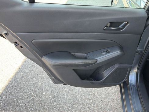 Used 2025 Nissan Altima 2.5 SV FWD image 17