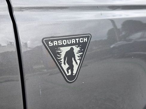 Used 2023 Ford Bronco 4-Door w/ Sasquatch Package AWD/4WD image 11