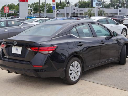 Certified 2025 Nissan Sentra S FWD image 23