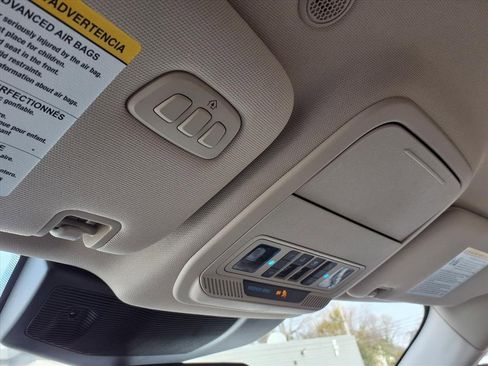 Certified 2023 Ford Explorer Platinum w/ Technology Package image 18