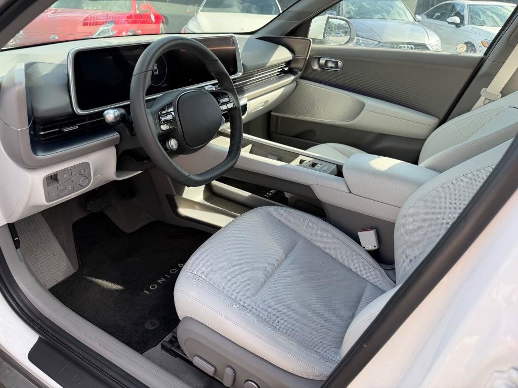 Used 2024 Hyundai Ioniq 6 SEL AWD/4WD image 9