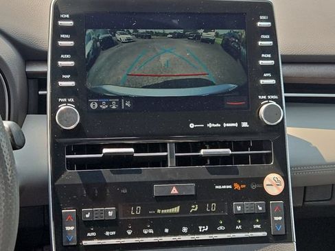 Certified 2022 Toyota Avalon Limited w/ Advanced Safety Package FWD image 20