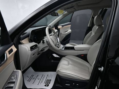 Used 2024 Hyundai Palisade Limited FWD image 17