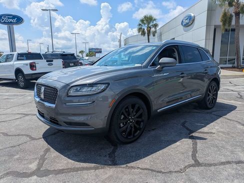 Used 2023 Lincoln Nautilus Reserve w/ Equipment Group 201A FWD image 9