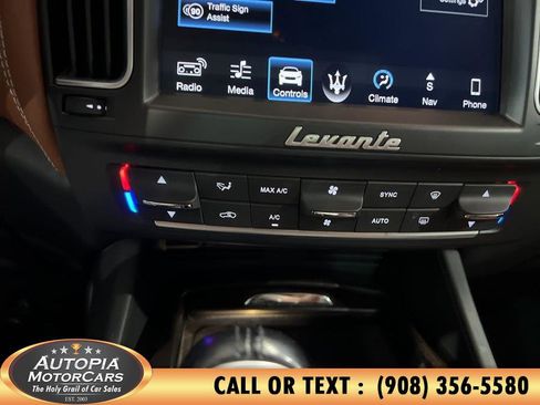 Used 2018 Maserati Levante S GranLusso AWD/4WD image 34