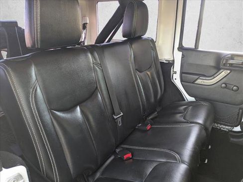 Used 2016 Jeep Wrangler Unlimited Sport w/ Connectivity Group image 17