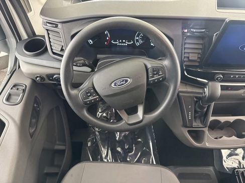 Used 2025 Ford Transit 350 XLT RWD image 28
