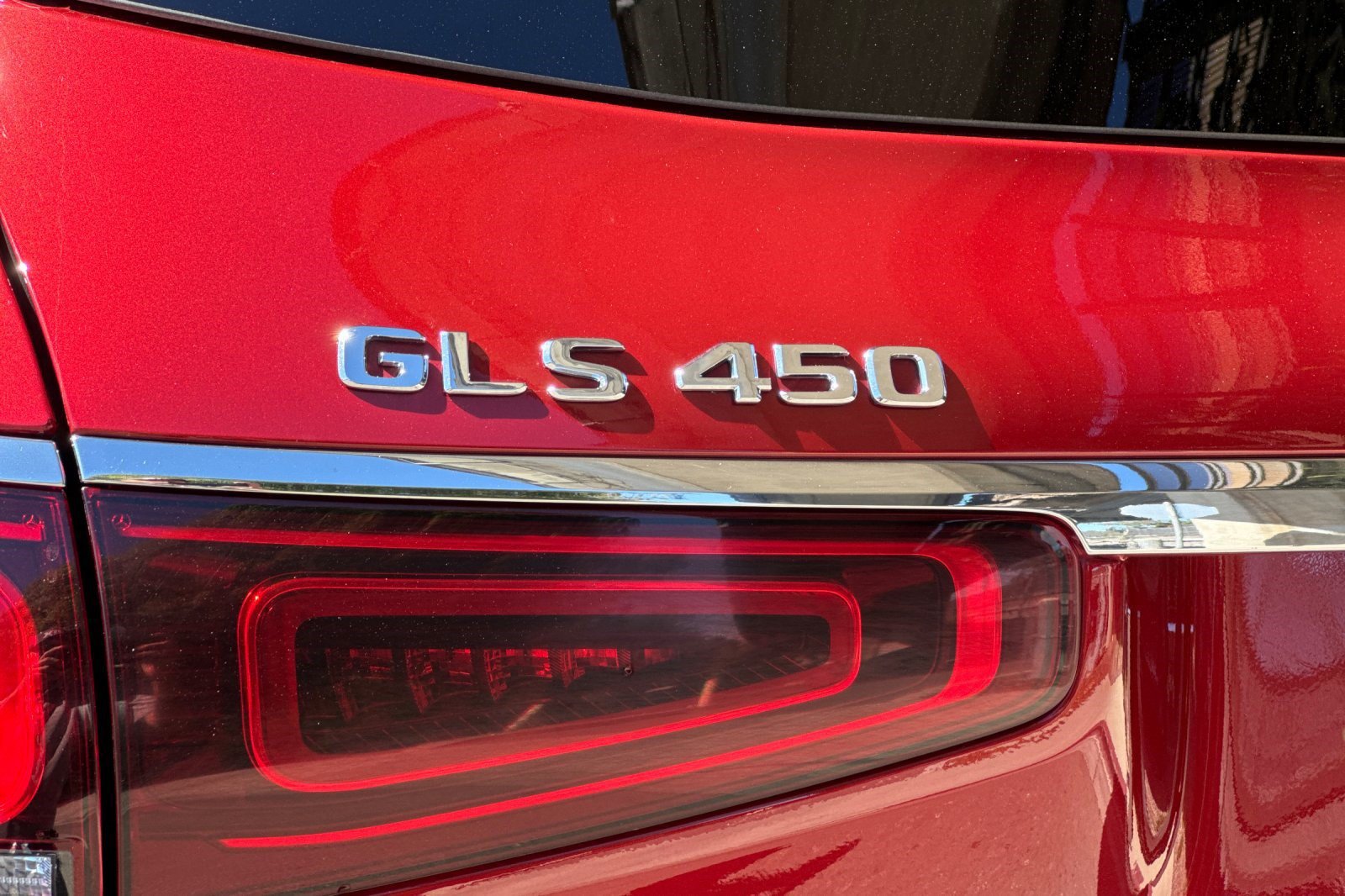 Used 2022 Mercedes-Benz GLS 450 4MATIC image 32