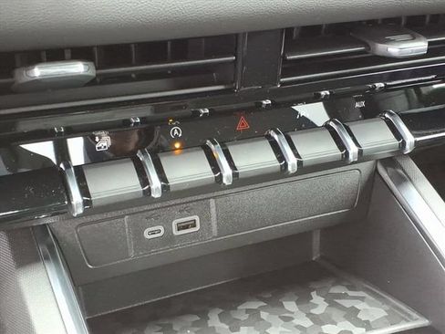 New 2026 GMC Canyon Elevation AWD/4WD image 17
