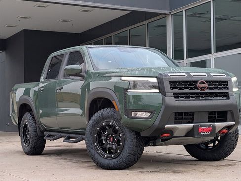 New 2026 Nissan Frontier PRO-4X w/ Pro-4x Convenience Package image 2