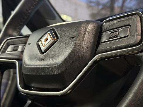 Used 2022 Rivian R1T Launch Edition image 31