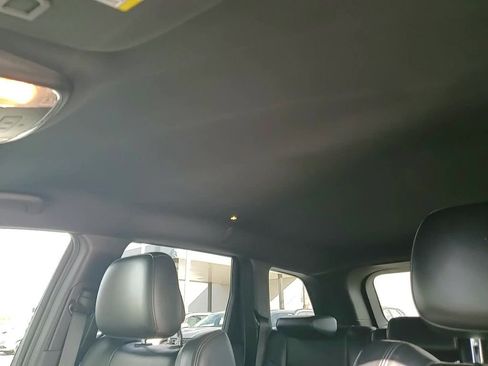 Used 2021 Jeep Grand Cherokee Laredo X image 23