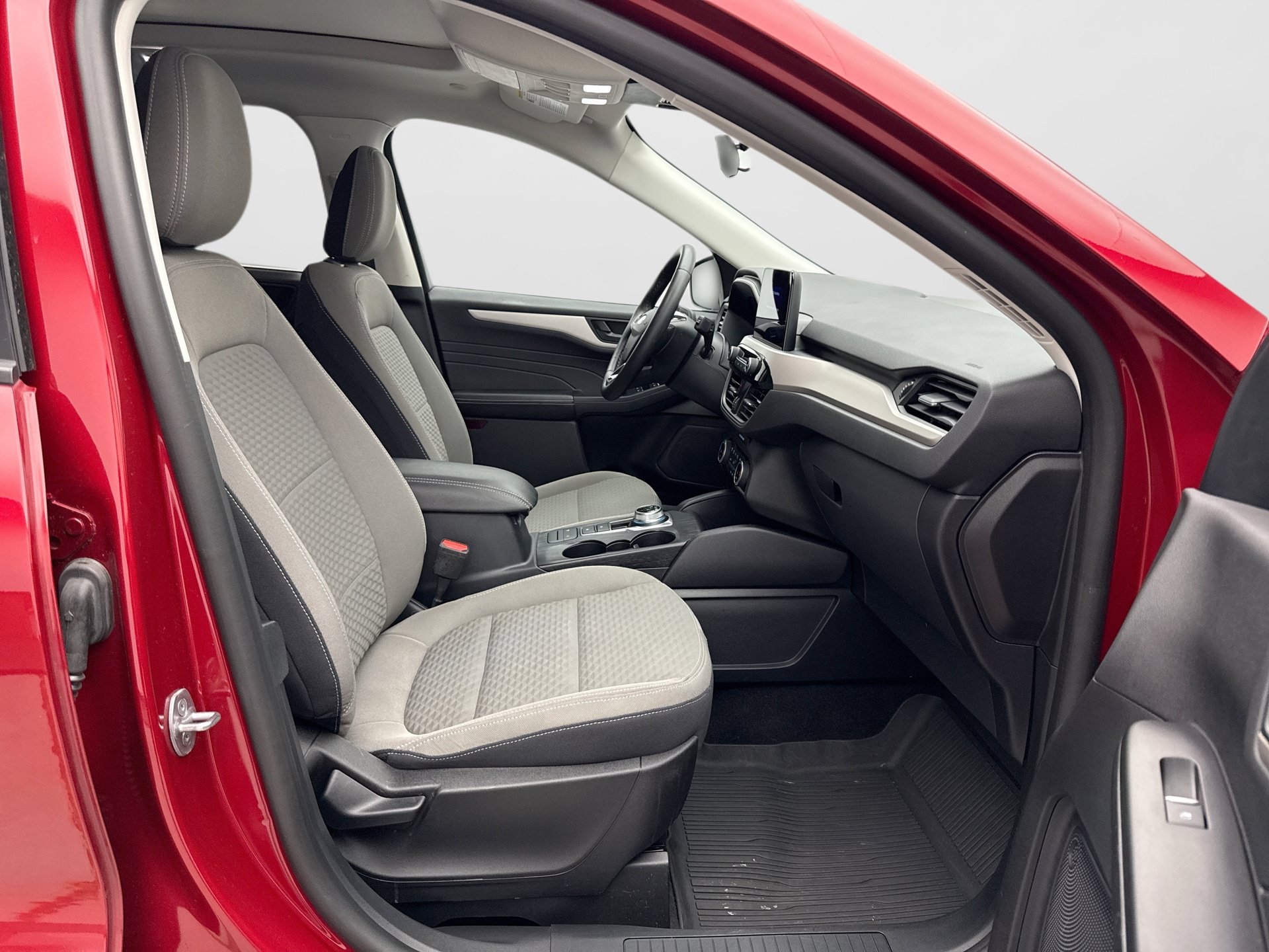 Used 2022 Ford Escape SE w/ SE Sport Appearance Package AWD/4WD image 9