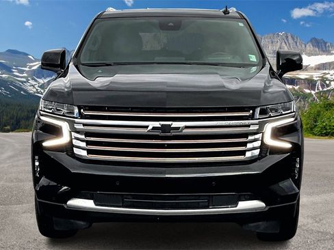 Used 2023 Chevrolet Tahoe High Country image 3