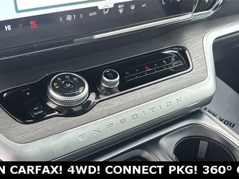 Used 2025 Ford Expedition Platinum image 18