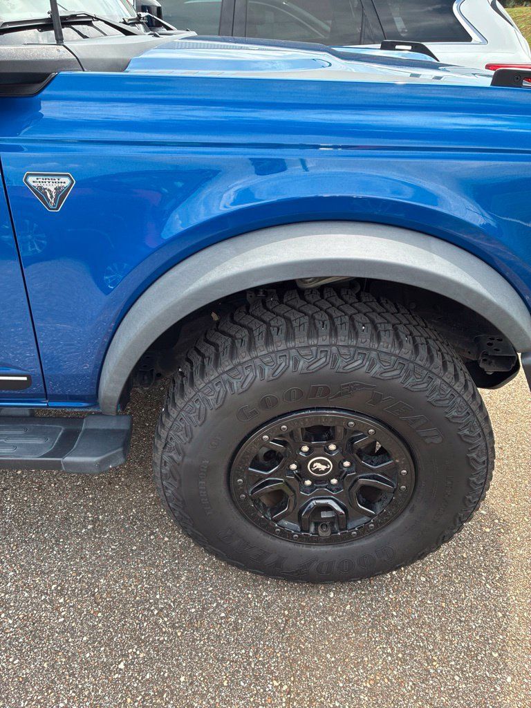 Used 2021 Ford Bronco First Edition AWD/4WD image 3