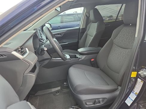 Used 2022 Toyota RAV4 XLE w/ Convenience Package AWD/4WD image 9