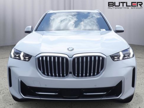New 2026 BMW X5 sDrive40i w/ Climate Comfort Package RWD image 2
