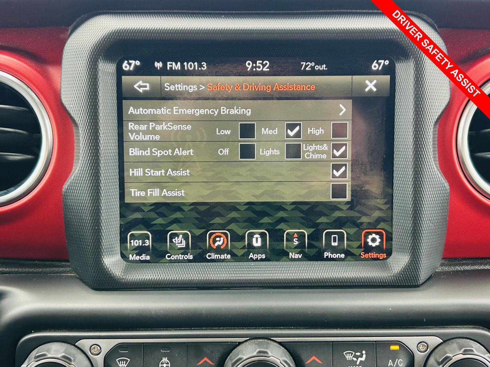 Used 2020 Jeep Gladiator Rubicon AWD/4WD image 7