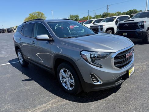Used 2019 GMC Terrain SLE w/ Driver Convenience Package AWD/4WD image 7