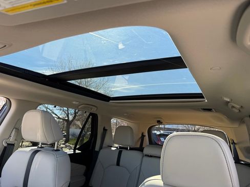 New 2026 Honda Pilot Touring image 23