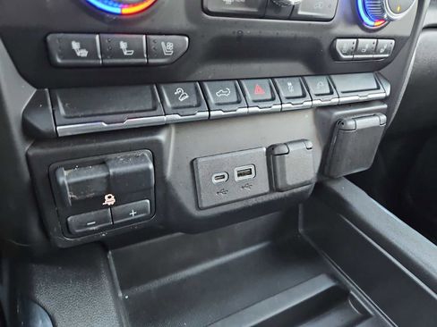 Used 2021 GMC Sierra 1500 AT4 image 30