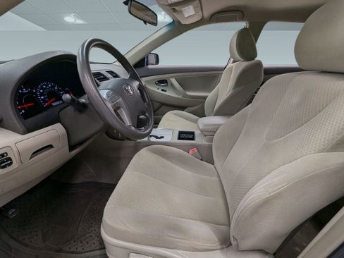 Used 2009 Toyota Camry LE image 4
