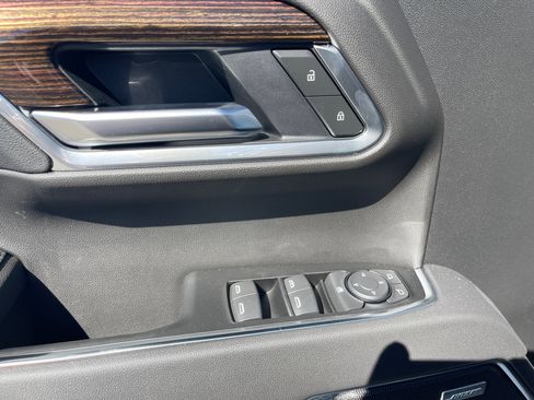 New 2026 GMC Sierra 1500 Elevation w/ Elevation Premium Package image 9