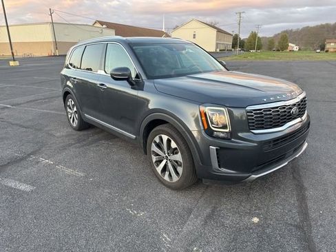 Used 2020 Kia Telluride EX w/ EX Premium Package image 5