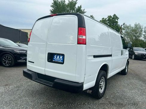 Used 2021 Chevrolet Express 2500 w/ Driver Convenience Package RWD image 9