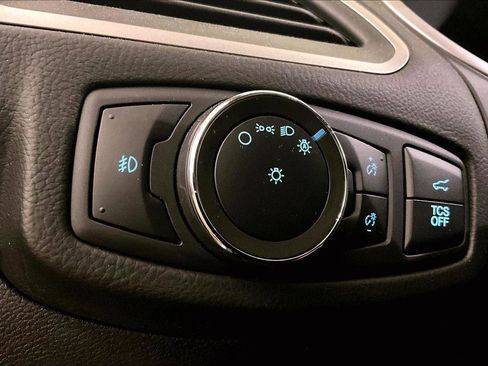 Used 2020 Ford Edge SEL w/ Convenience Package image 30