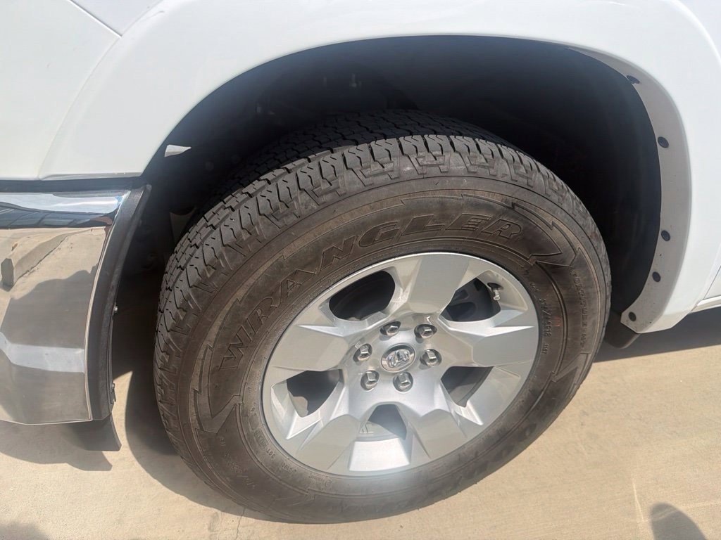 Used 2025 RAM 1500 Big Horn AWD/4WD image 8