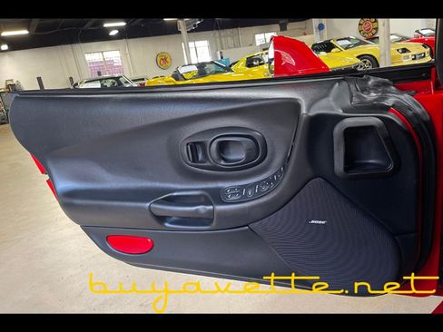 Used 2003 Chevrolet Corvette Coupe w/ Preferred Equipment Group image 20