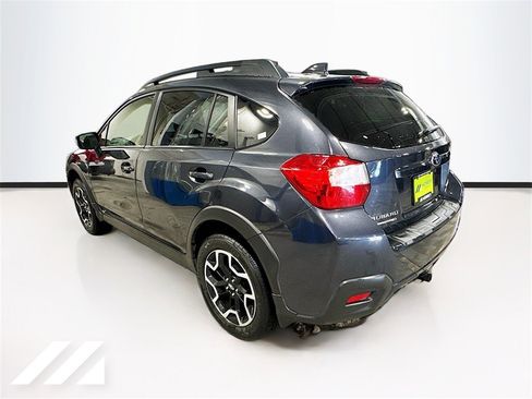 Used 2017 Subaru Crosstrek 2.0i Limited image 7