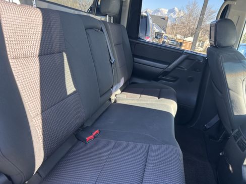 Used 2008 Nissan Titan SE image 7