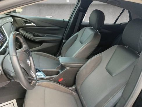 Used 2022 Buick Encore GX Select FWD image 19