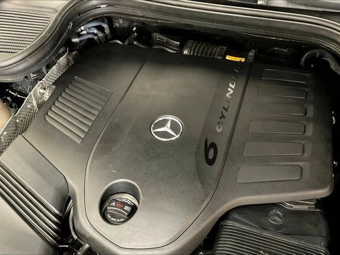 Certified 2023 Mercedes-Benz GLS 450 4MATIC image 32