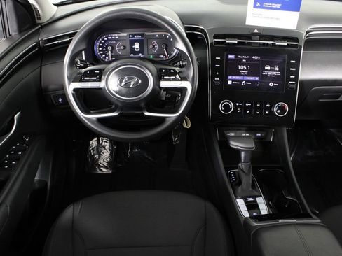 Certified 2024 Hyundai Tucson SE image 7