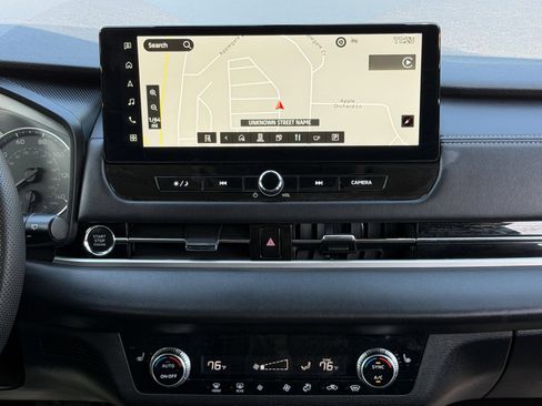 Used 2025 Mitsubishi Outlander SE AWD/4WD image 17