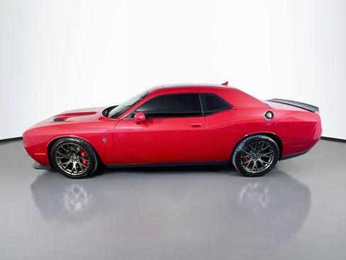 Used 2016 Dodge Challenger SRT Hellcat RWD image 5
