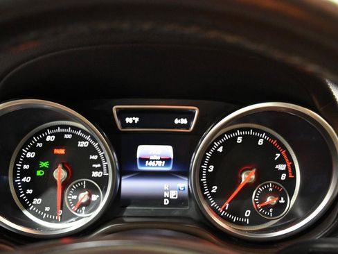Used 2017 Mercedes-Benz GLS 550 4MATIC image 34