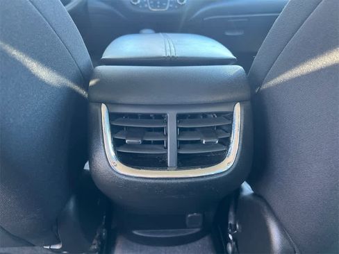 Used 2023 Chevrolet Malibu LT image 21