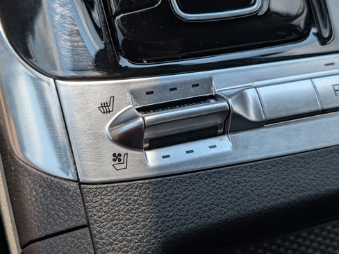 Used 2024 Kia Carnival SX FWD image 28