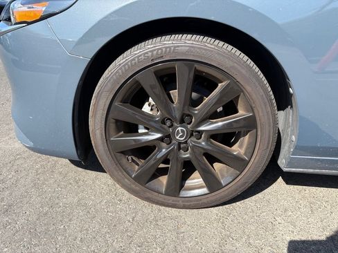 Used 2023 MAZDA MAZDA3 s FWD image 11