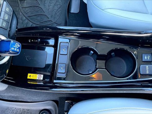 Used 2020 Toyota Prius Prime Limited image 20